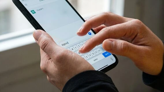 Glovo запускає ШІ-асистента для замовлень: тепер шукати їжу можна напряму в ChatGPT та Claude